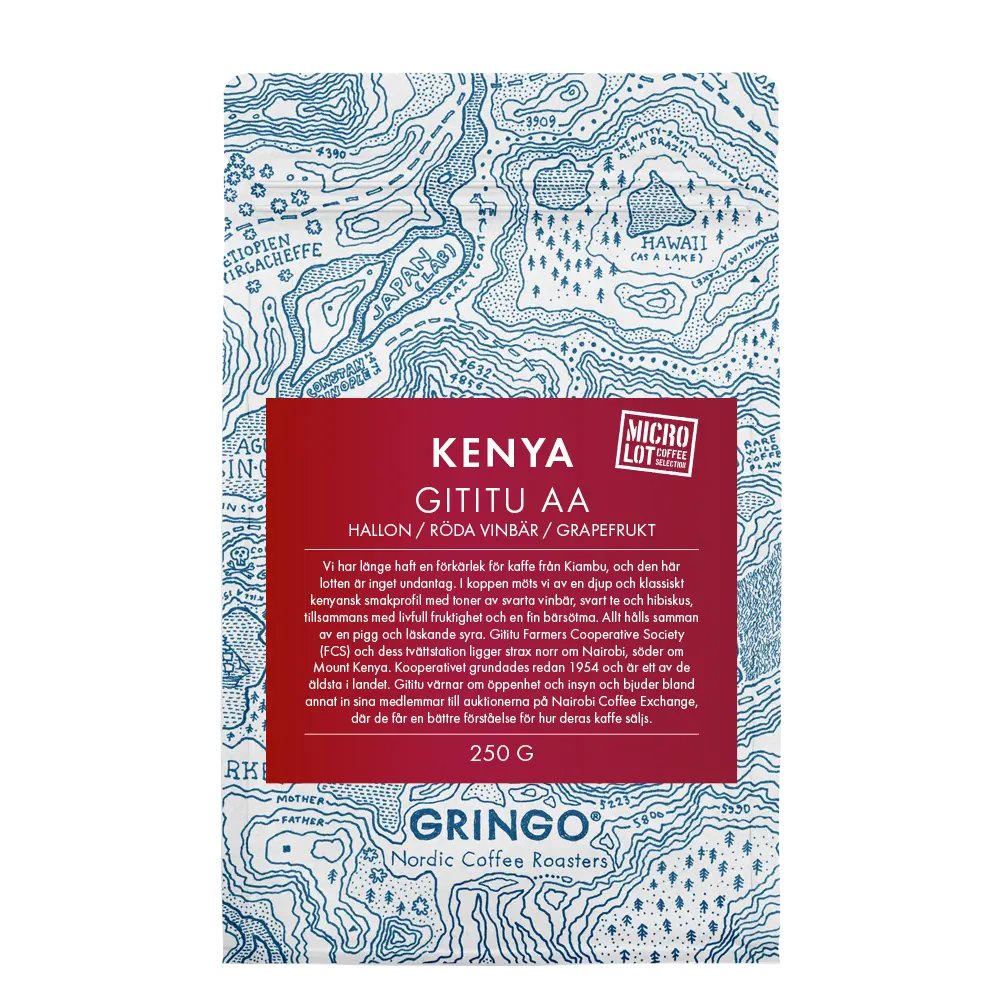 En 250g kaffepåse från Gringo Nordic Kenya Gititu AA med en röd etikett med vit text över en blå topografisk kartbakgrund.