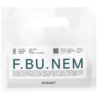 Vit Nomad Coffee-påse Burundi Nemba Filter 250g med stor blå F.BU.NEM-text