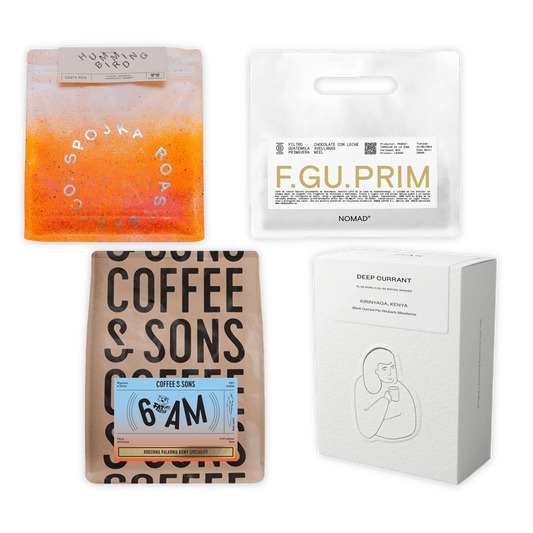 Fyra olika kaffeförpackningar med varierande design på vit bakgrund