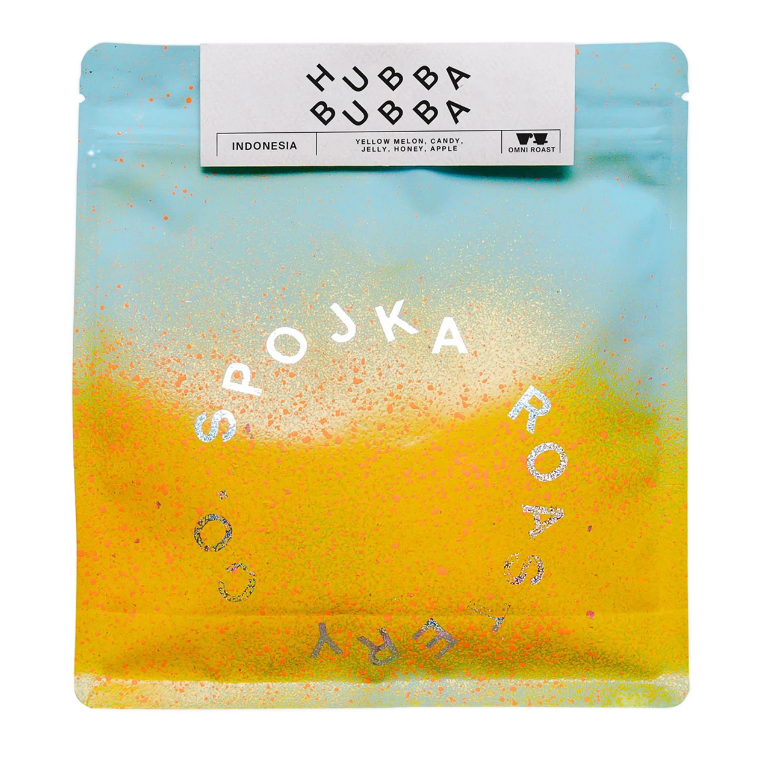 Kaffeförpackning med "Hubba Bubba" och "SPOJKA ROASTERY" logotyp på vit bakgrund.