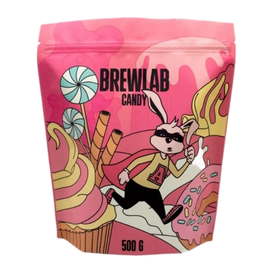 Färgglad CoffeeLab-påse ”Brewlab Candy Filter” med en tecknad vit kanin.