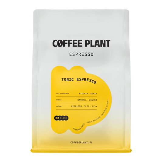 Kaffepaket med Coffee Plant "Tonic Espresso"-design och en gul etikett på vit bakgrund